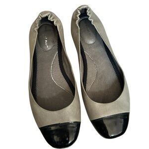 Chocolat Blu Gray and Black Flats Timeless Elegance Leather size 10 classic